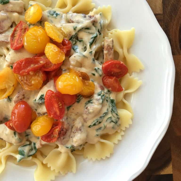 Florentine Alfredo with Chicken Sausage and Roasted Tomatoes Clean