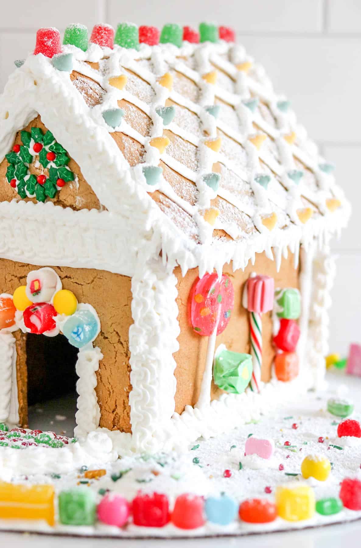 gingerbread overnight oats gingerbread house